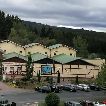 Crisand 2 Bergen 아파트